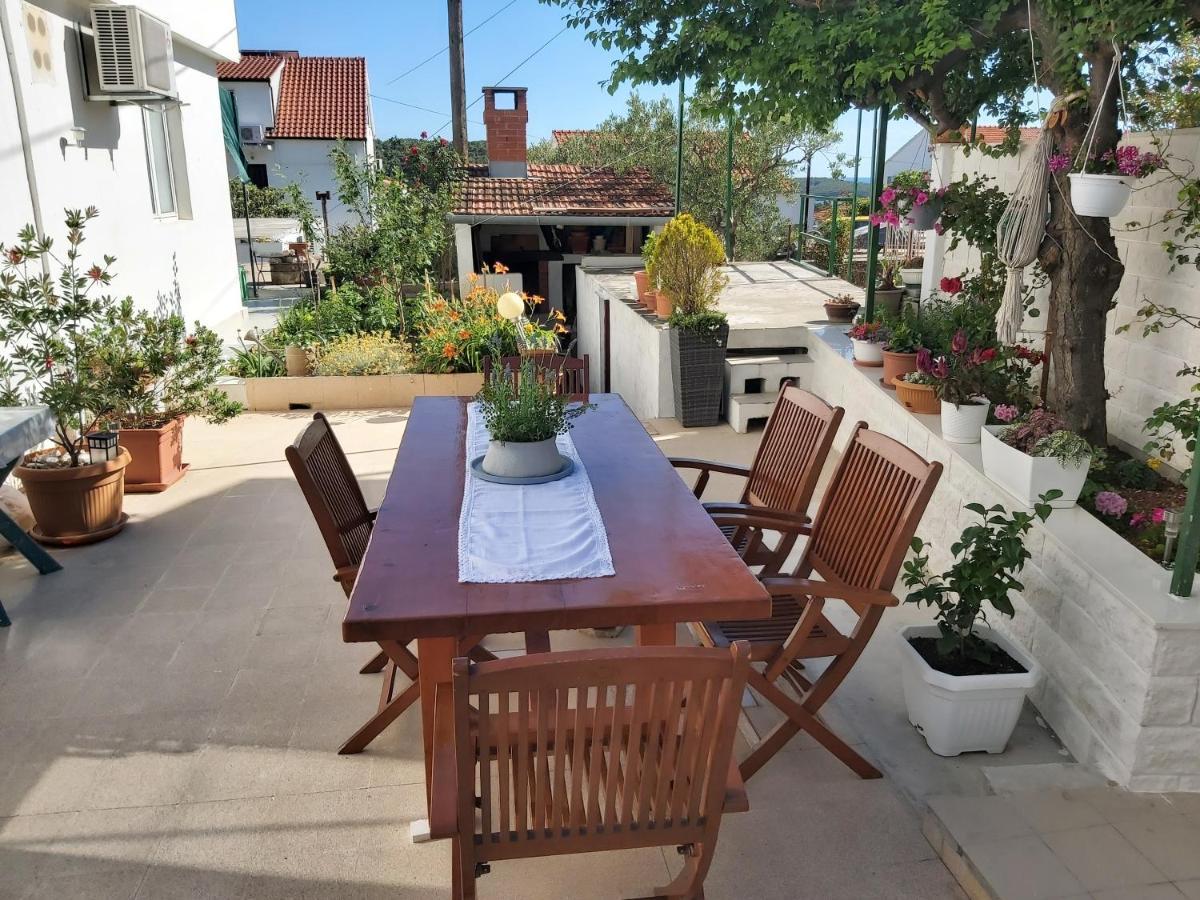 Apartments Teo 1 Hvar Town Exterior photo