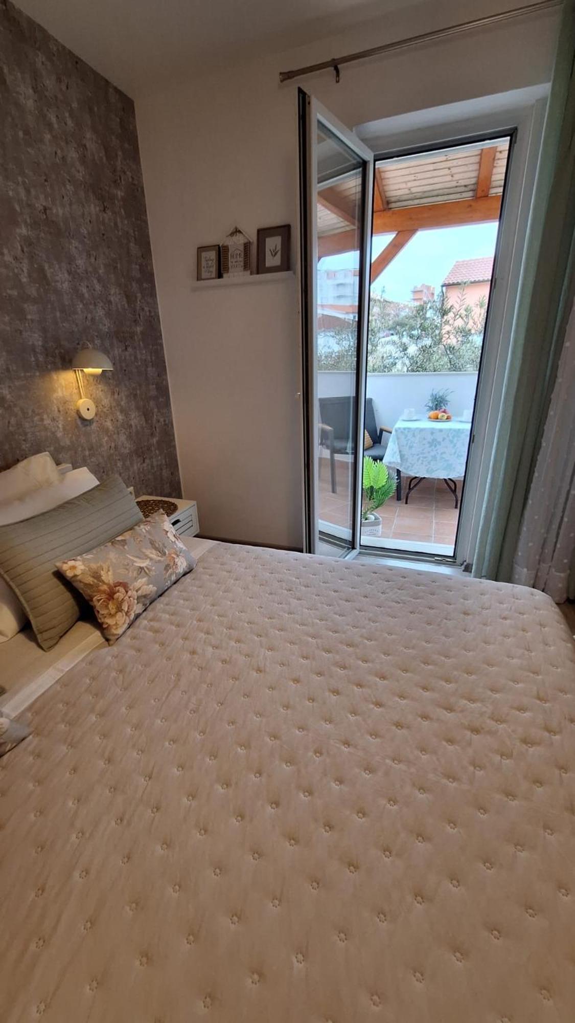 Apartments Teo 1 Hvar Town Exterior photo